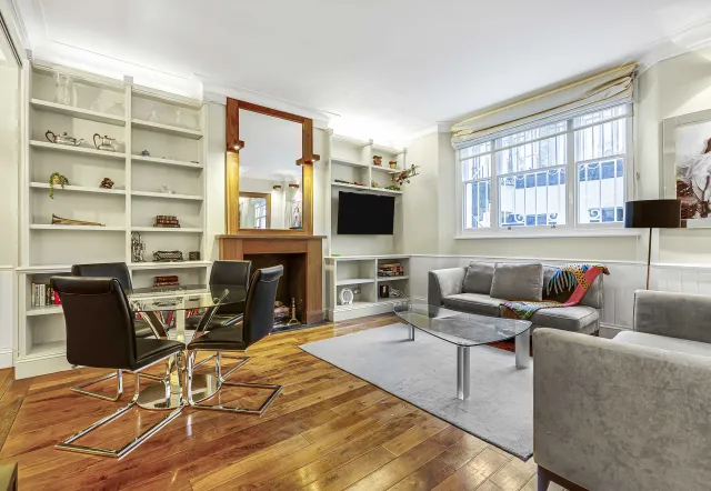 Queens Gate II, holiday apartment in Kensington, London