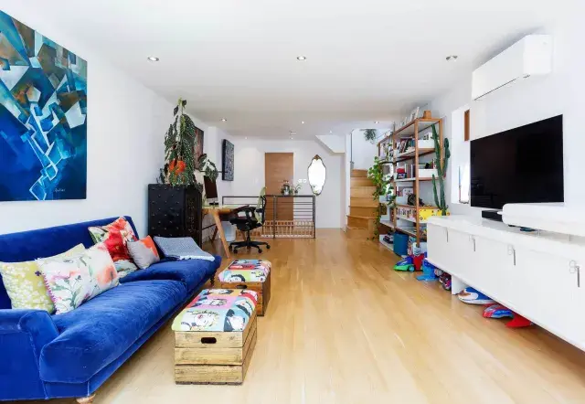 Cobbold Mews, holiday home in London