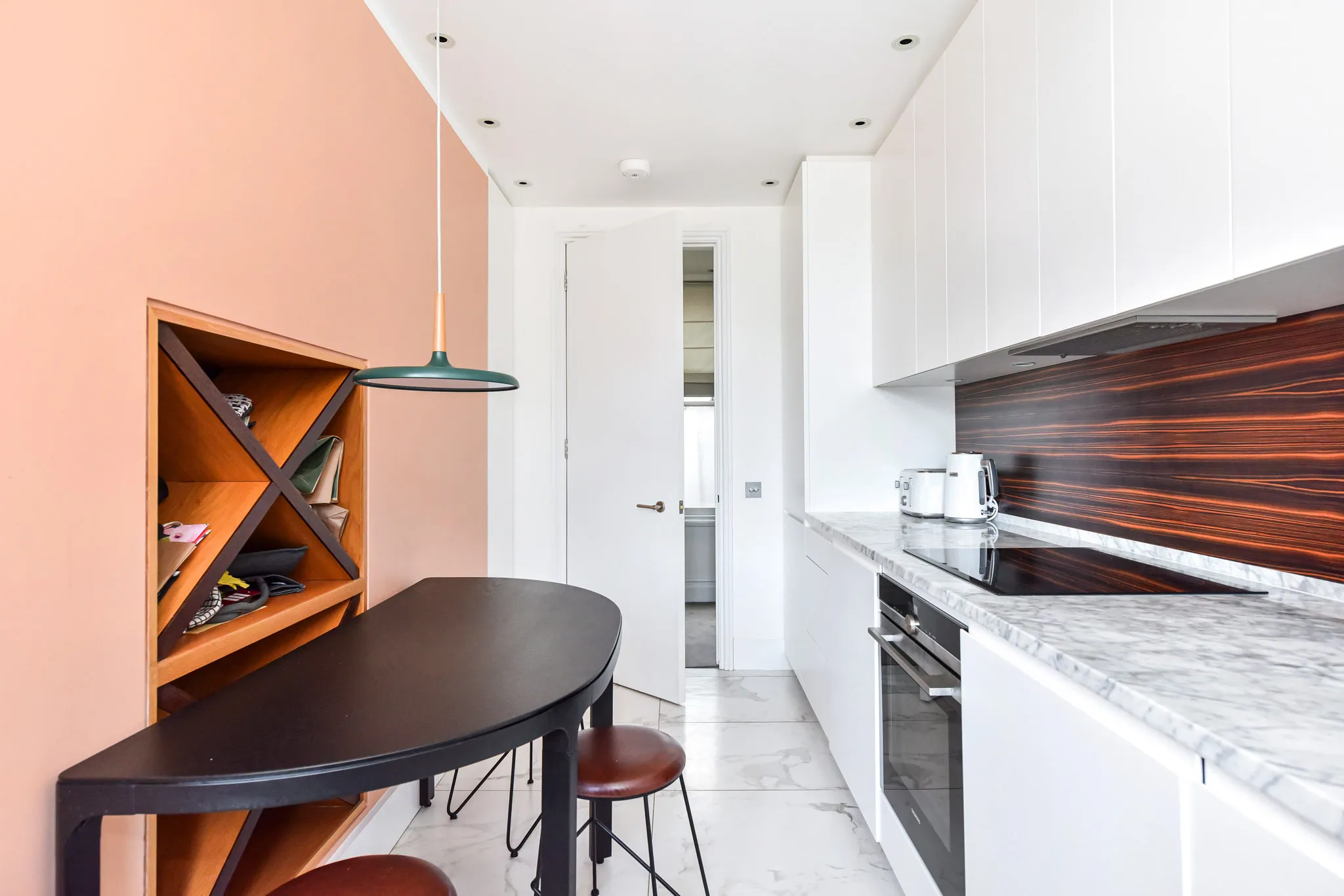 Iverna Court, holiday apartment in Kensington, London