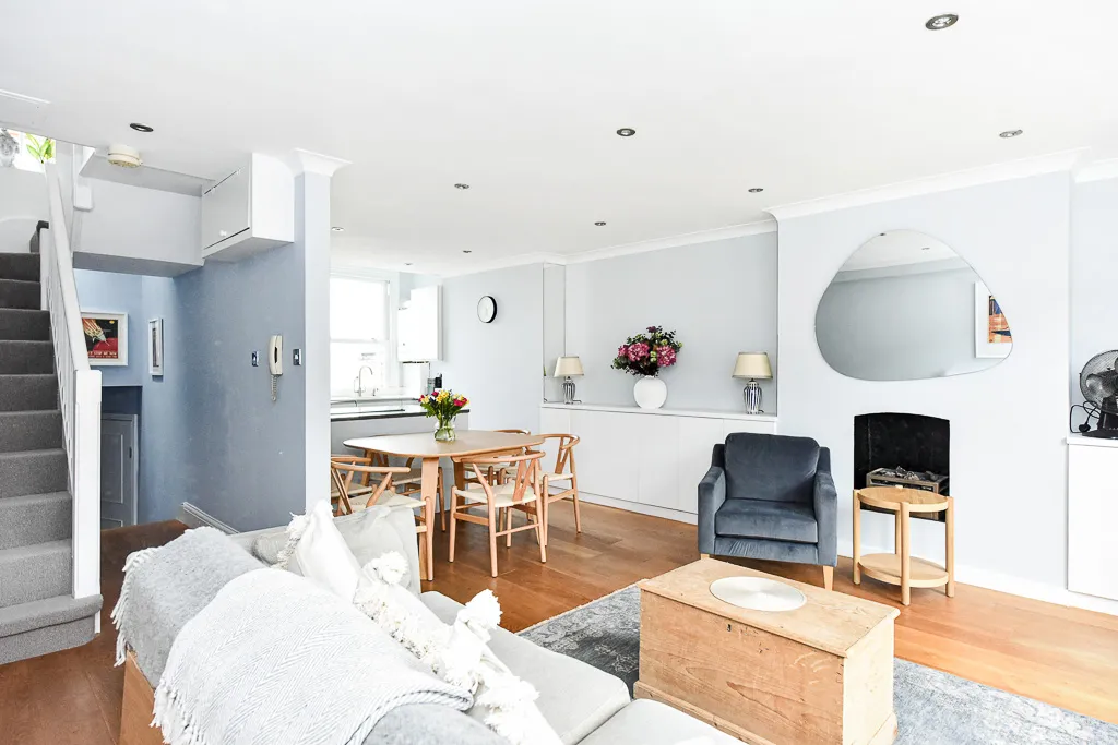 New Kings Road, holiday apartment in Fulham, London