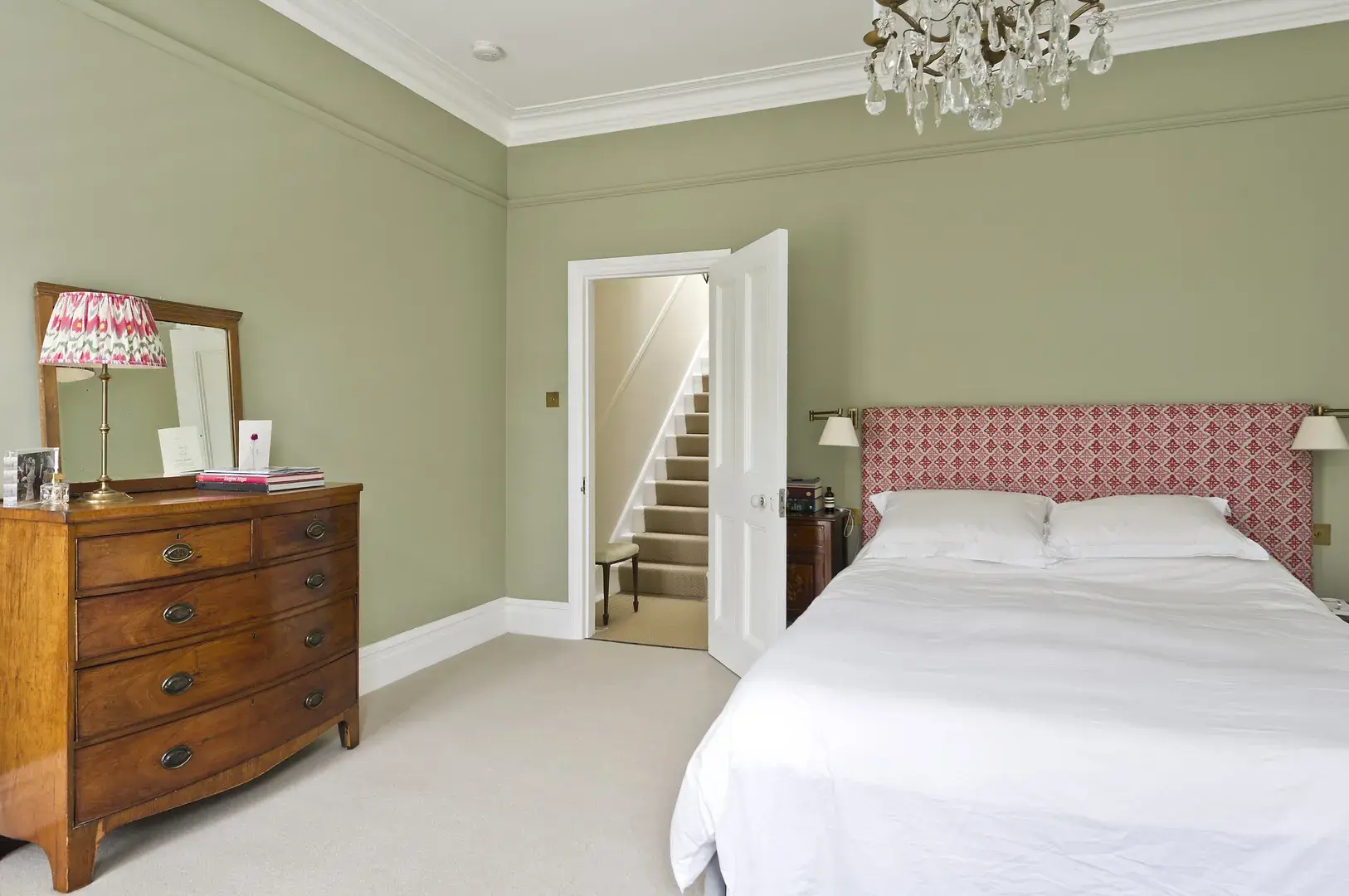 Crescent Lane, holiday home in Clapham, London