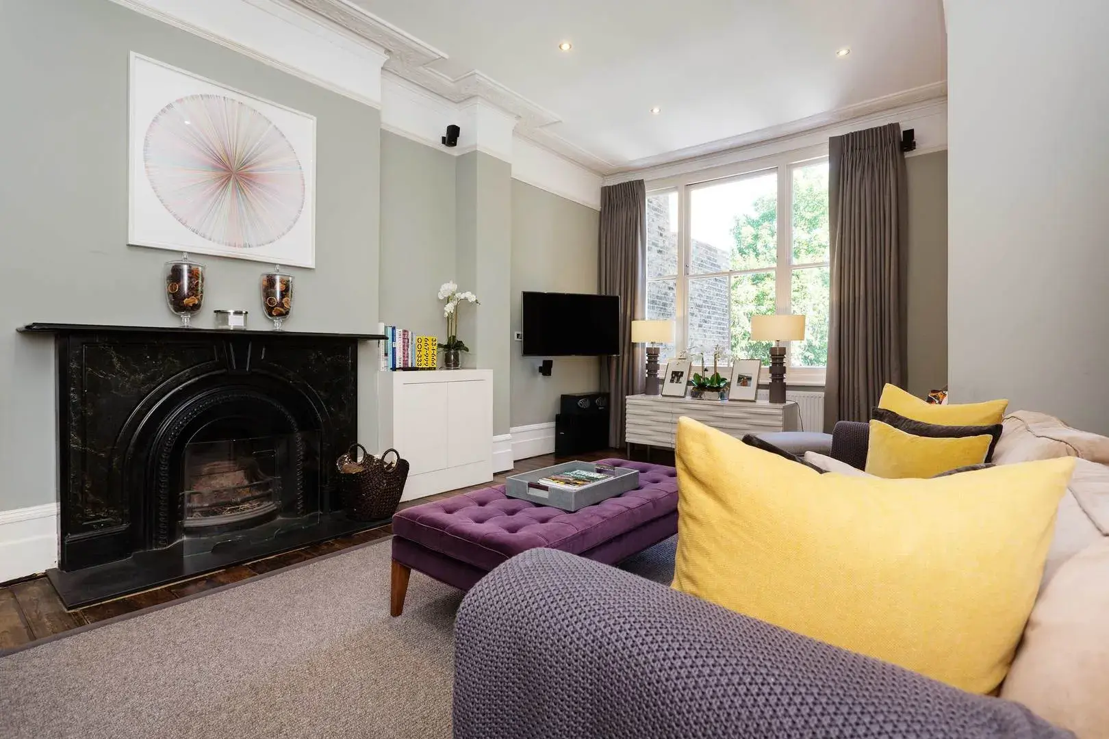 Larkhall Rise, holiday home in Clapham, London
